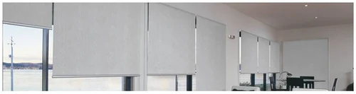 Limpieza Profesional de Cortinas Roller en lima Peru